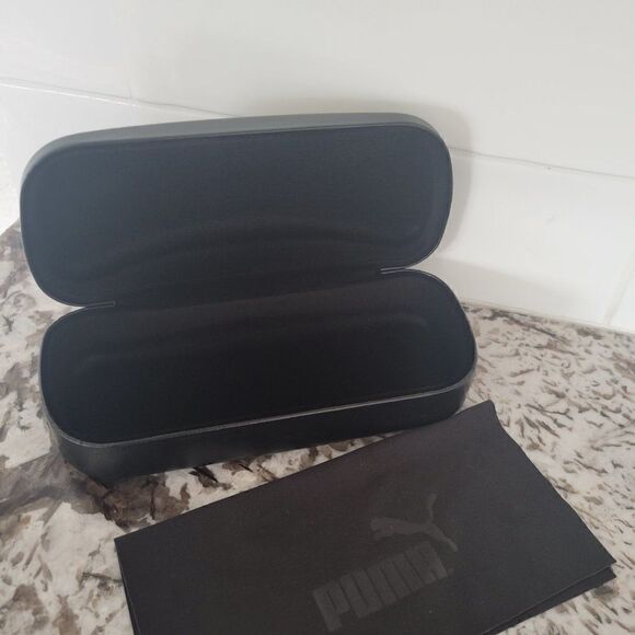 Puma sunglasses case Black.‎ - Picture 2 of 6